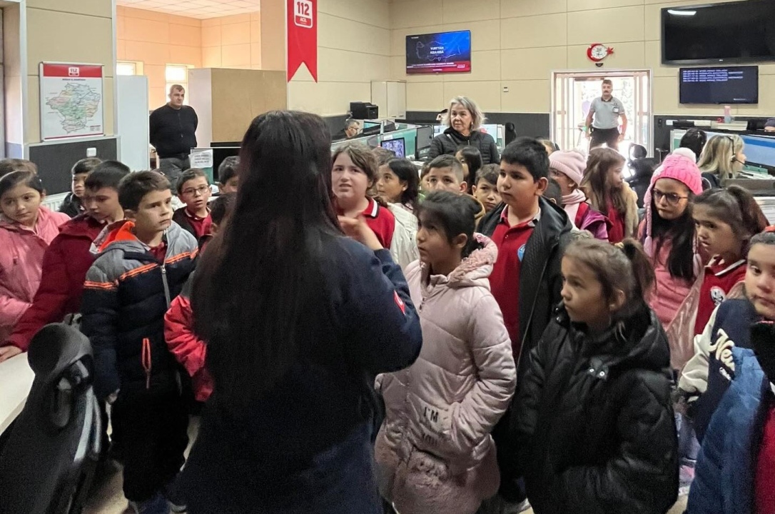 Niğde 112 Acil Çağrı Merkezi’nden öğrencilere tanıtım