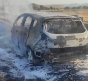 Niğde-Ankara Otoyolunda yanan araç küle döndü