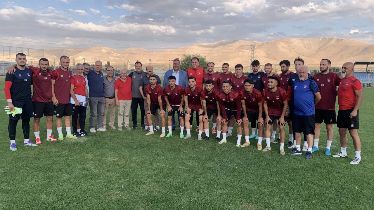 Niğde Belediye Spor’a Moral Ziyareti