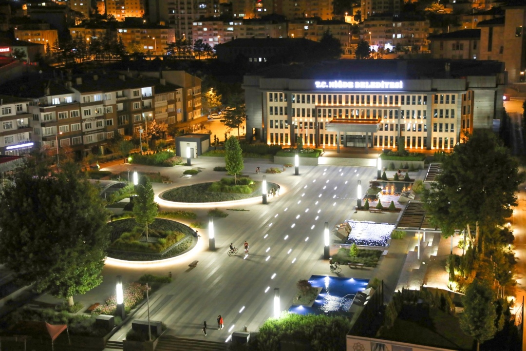 Niğde Belediyesi arsa, ATM yeri, büfe ve taksi duraklarını kiraya verecek