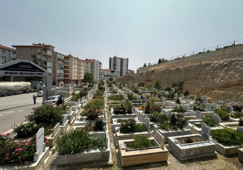 Niğde Derbent ve Hıdırlık Mezarlığı İçin Yeni Projeyle Yola Çıkıyor