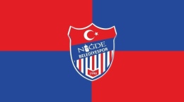 Niğde Belediyespor'dan 10 futbolcuya veda