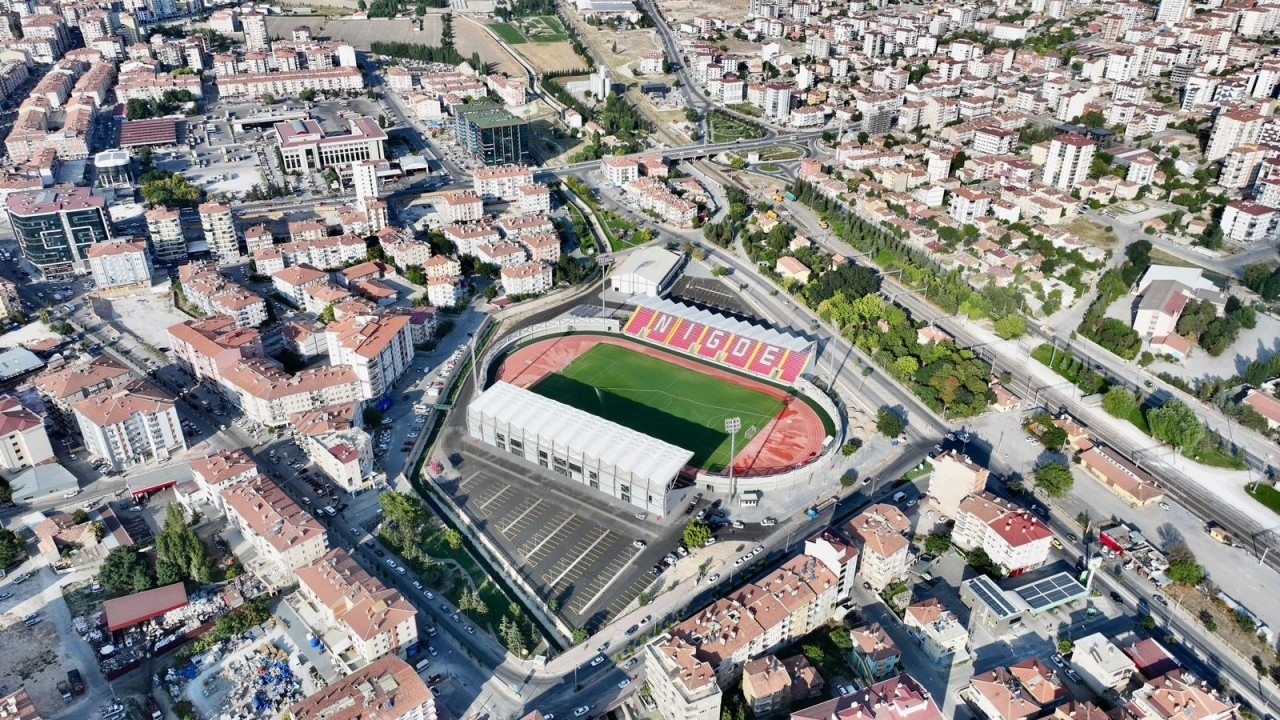 Niğde Belediyespor, yeni stadında ilk akşam maçına çıkıyor