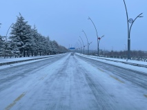 Niğde - Bor yolu buz pistine döndü