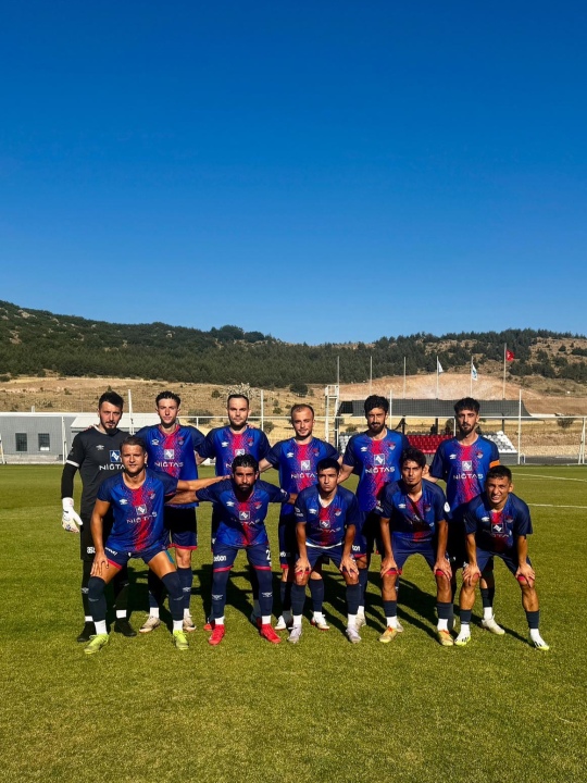 Niğde Bucak Çayır Stadı'nda Hazırlık Maçında 1-1 Beraberlik