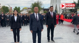 Niğde’de Atatürk Anıtı’na çelenk sunuldu