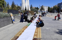Niğdeli çocuklar Filistinli çocuklar için çizim yaptı