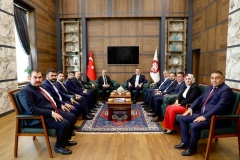 Niğde’de gençlik ve spor yatırımları değerlendirildi