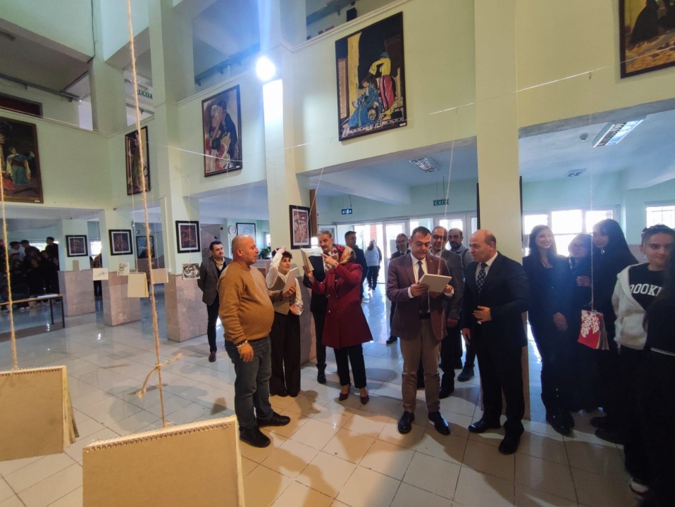 Niğde’de Görmenin Defteri Eskiz Sergisi Açıldı