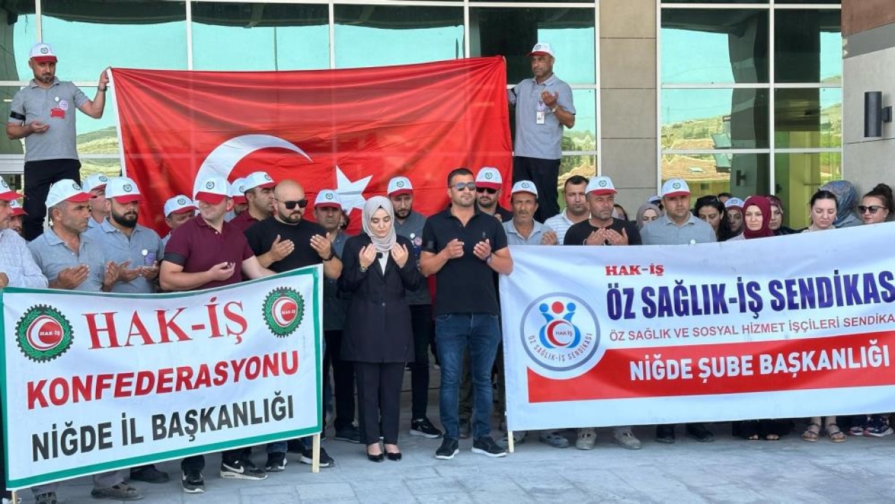 Niğde’de HAK-İŞ Şehitler İçin Tek Yürek Oldu