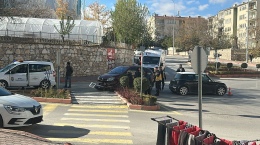 Niğde’de iki otomobil çarpıştı!