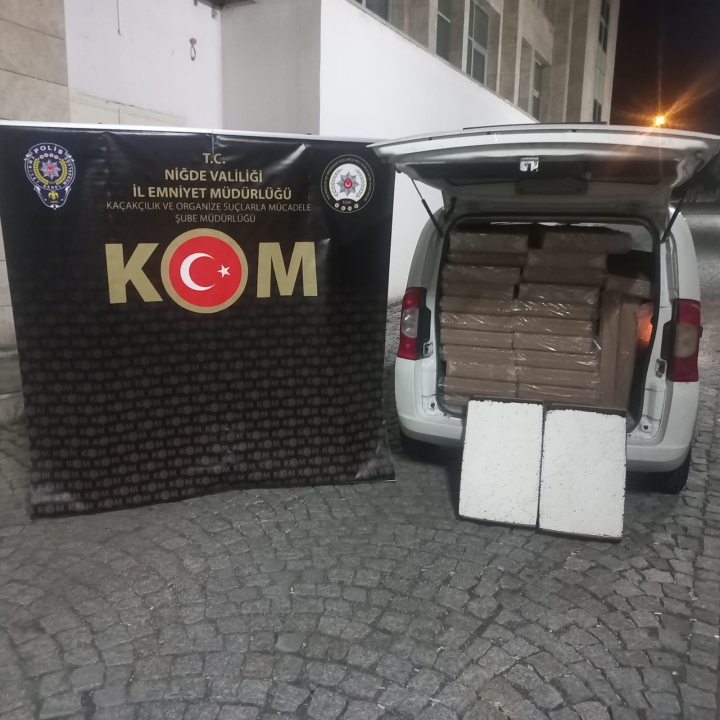 Niğde’de kaçak makaron operasyonu