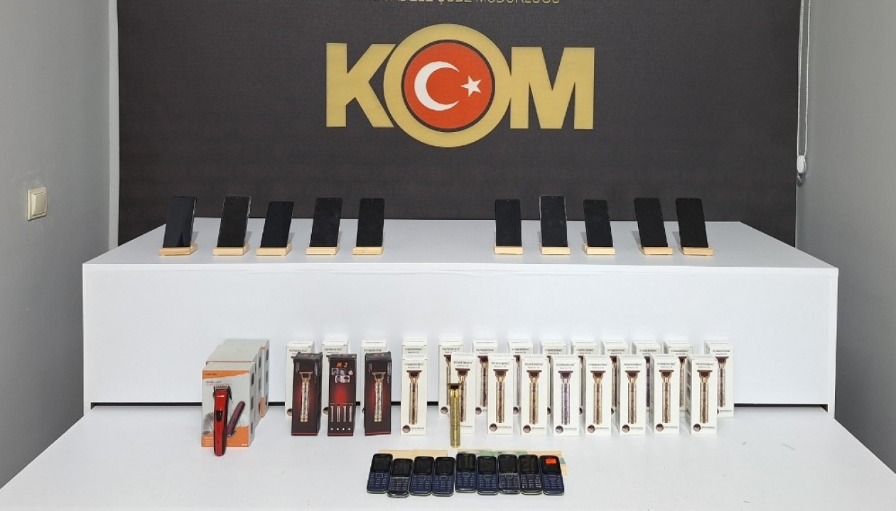 Niğde’de kaçak telefon ve emtia operasyonu 