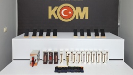Niğde’de kaçak telefon ve emtia operasyonu 