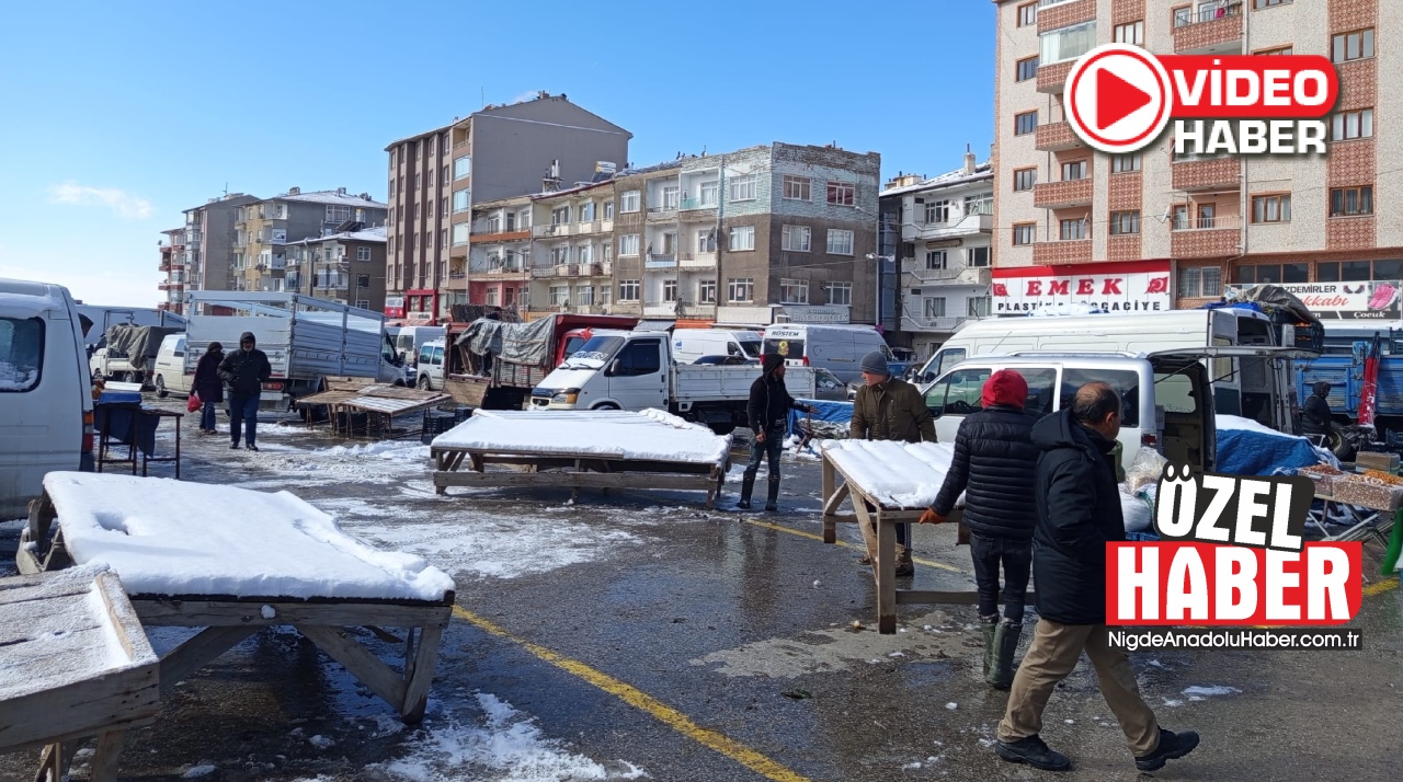 Niğde’de kar yağışı Perşembe Pazarı’nı etkiledi