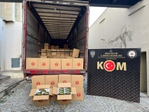 Niğde’de milyonlarca kaçak ürün ele geçirildi 