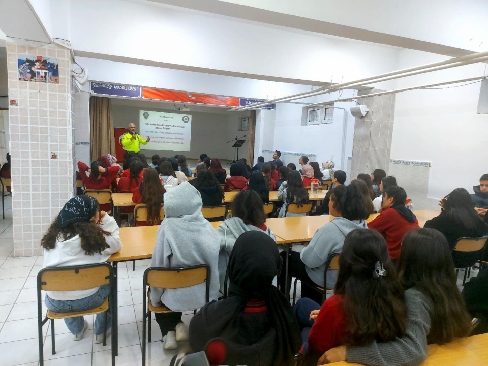 Niğde’de öğrencilere trafik eğitimi verildi