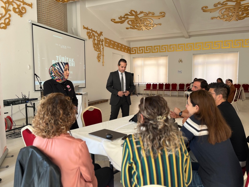 Niğde’de öğrencilere TÜBİTAK Proje Yazma Eğitimi