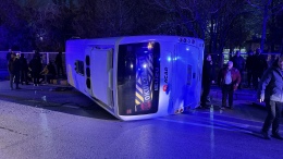 Niğde’de otomobil ile minibüs çarpıştı! Çok sayıda yaralı var 