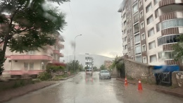 Niğde’de Sağanak Yağış Hayatı Felç Etti