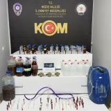Niğde’de sahte alkol ve silah operasyonu