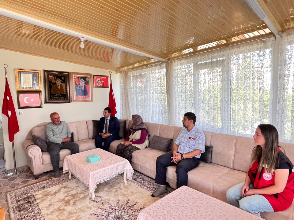 Niğde’de şehit ailesi unutulmadı