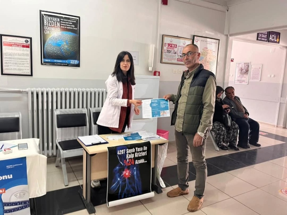Niğde’de ‘Sigarayı Bırak, Hayatını Değiştir’ kampanyası sürüyor