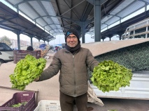 Niğde’de soğuk havada tezgâhlar dondu