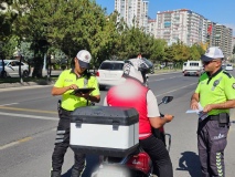 Niğde’de Trafik Denetimleri Sürüyor: 576 Motosiklet Sürücüsüne Ceza