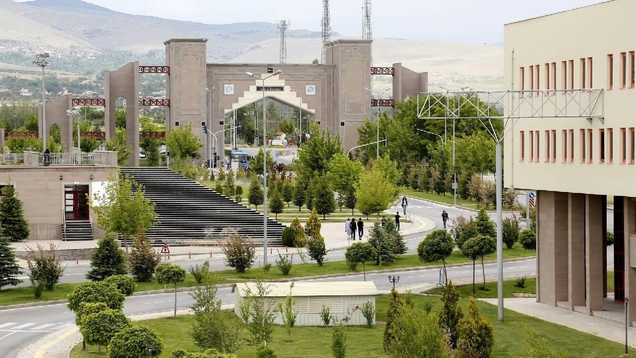 Niğde’den dünyaya açılan bilim kapısı