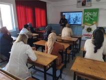 Niğde Emniyeti, narkotik konusunda vatandaşları bilinçlendirdi