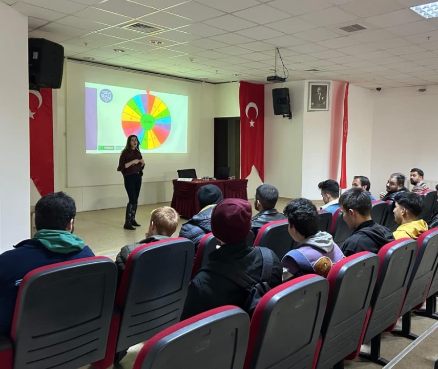 Niğde Gençlik ve Spor İl Müdürlüğü'nden bağımlılıkla mücadele konferansı