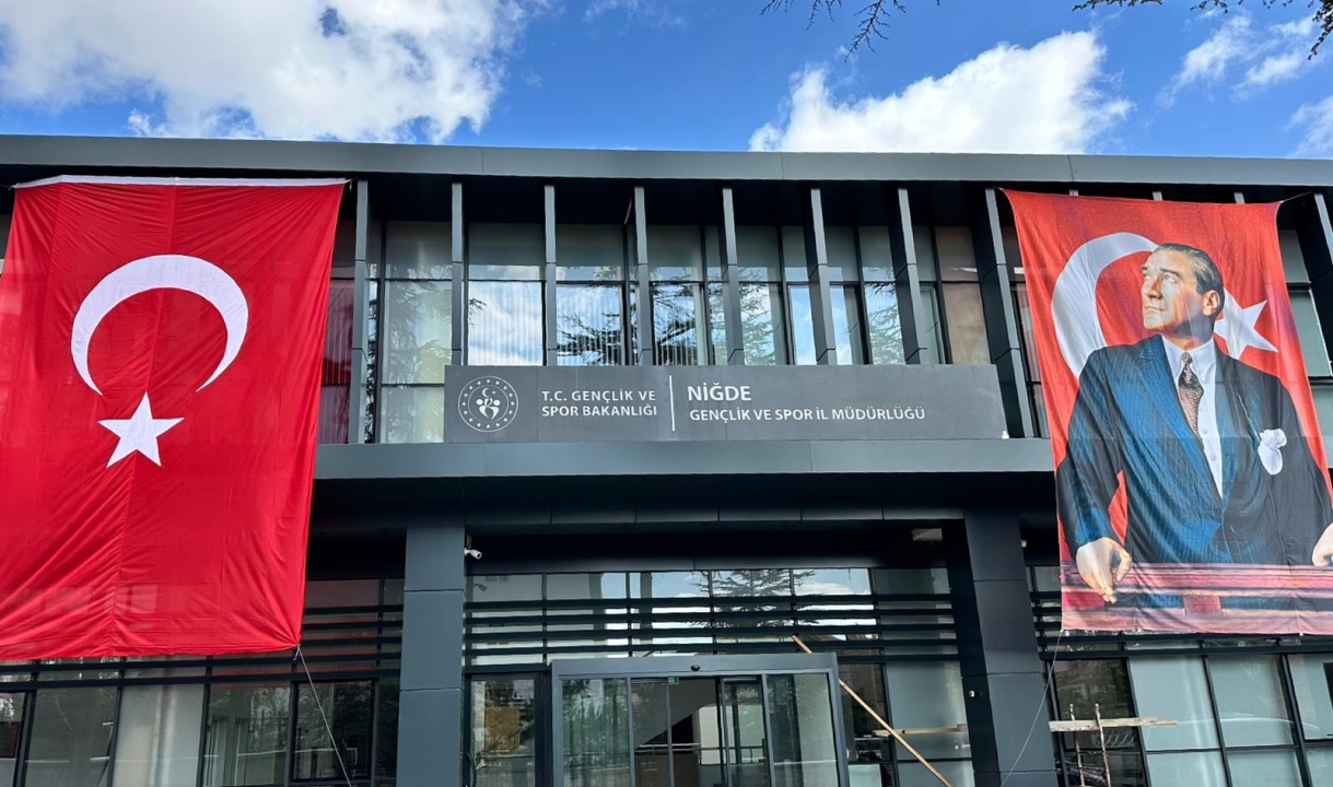 Niğde Gençlik ve Spor İl Müdürlüğü yeni hizmet binasında hizmete başladı