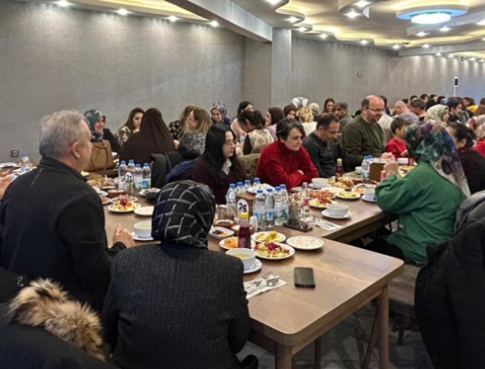 Niğde Halk Eğitimi Merkezi, usta öğreticilerle iftar programında buluştu