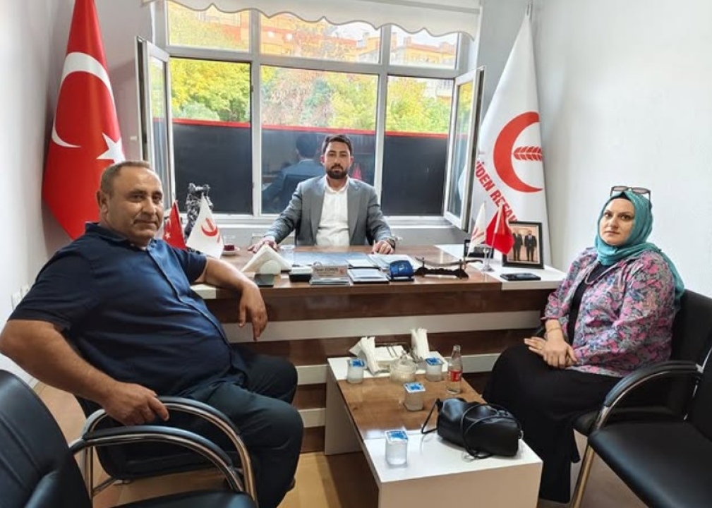 Niğde Lokantacılar Odası Başkanı, Yeniden Refah Partisi Niğde İl Başkanlığını Ziyaret Etti