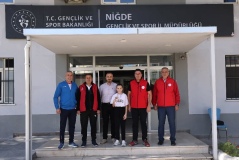 Niğde’nin Altın Eldiveni Ayşe Neva Battal’dan Anlamlı Ziyaret