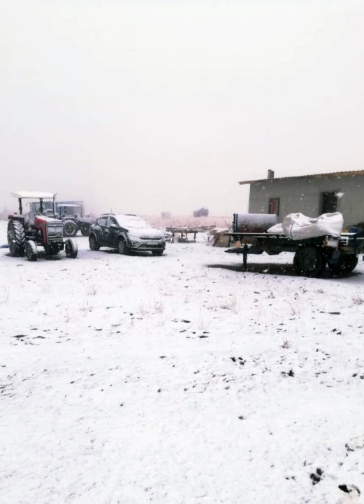 Niğde’nin Yüksek Kesimlerine Mevsimin İlk Karı Yağdı
