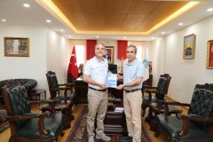 Niğde Ömer Halisdemir Üniversitesi Öğretim Üyesi Prof. Dr. Öner Yusuf Toraman'ın ‘Kalsit’ kitabı yayımlandı