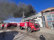 Niğde OSB’deki yangın kontrol altına alındı