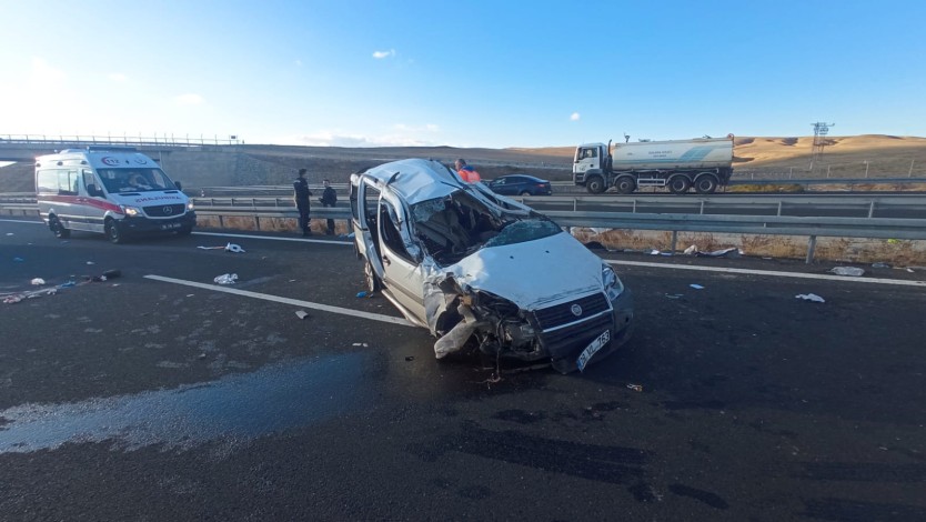 Niğde otobanında kaza! Ölü ve yaralılar var