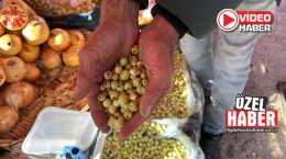 Niğde Perşembe Pazarı’nda ‘Mut Meyvesi’ İlgisi