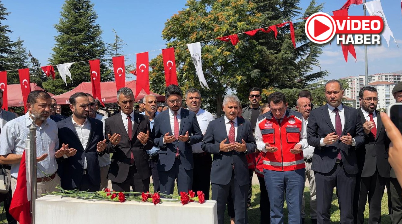 Niğde şehitliğinde 15 Temmuz programı