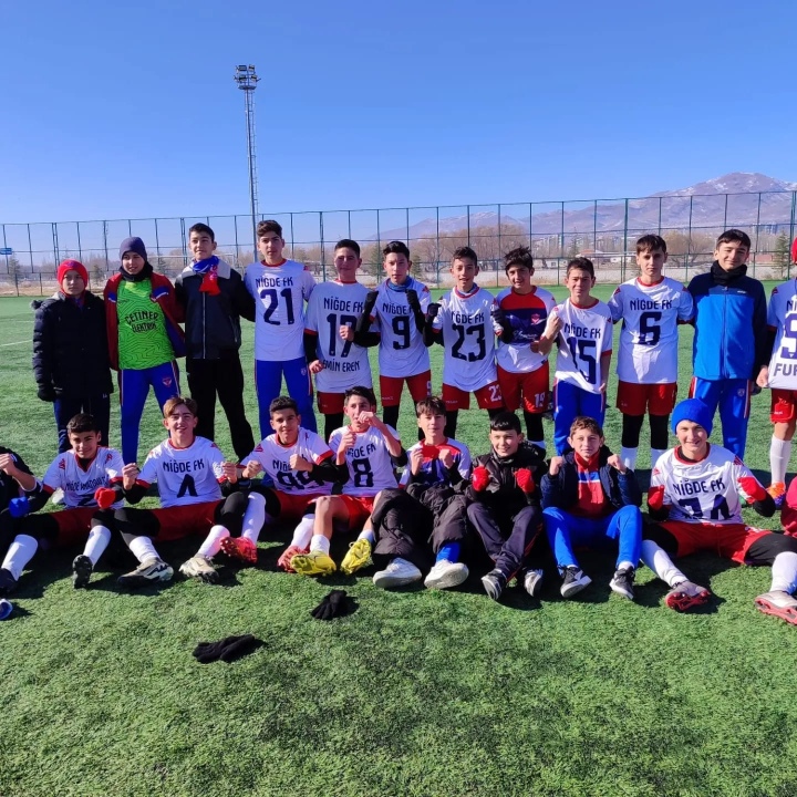 Niğde U14 Ligi’nde şampiyon Niğde FK