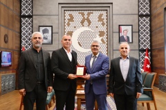 Niğde Valisi Cahit Çelik’e kurum ve STK temsilcilerinden ziyaret