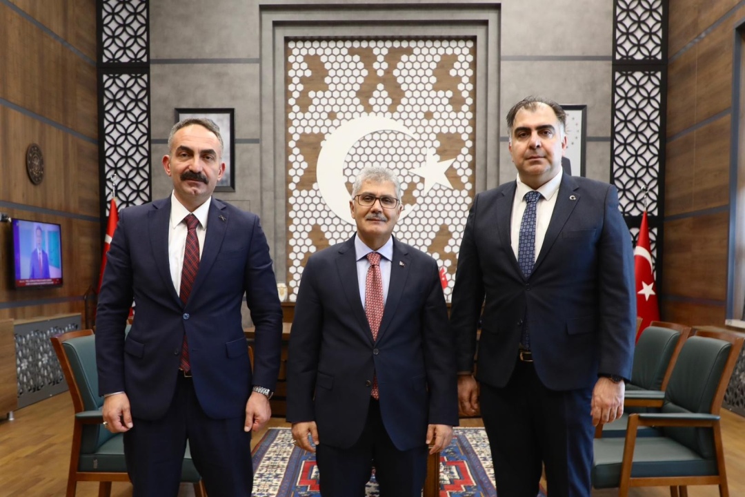 Niğde Valisi Cahit Çelik’e mahkeme başkanlarından ziyaret