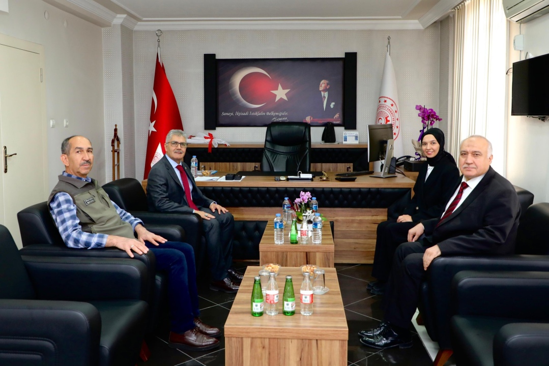 Niğde Valisi, İl Müdürü Güner’i ziyaret etti