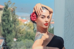 Niğdeli Arzu Akdaş, Yeni Tarzıyla Sosyal Medyayı Salladı!