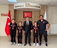 Niğdeli güreşçiler Türkiye Şampiyonası’ndan madalyalarla döndüler