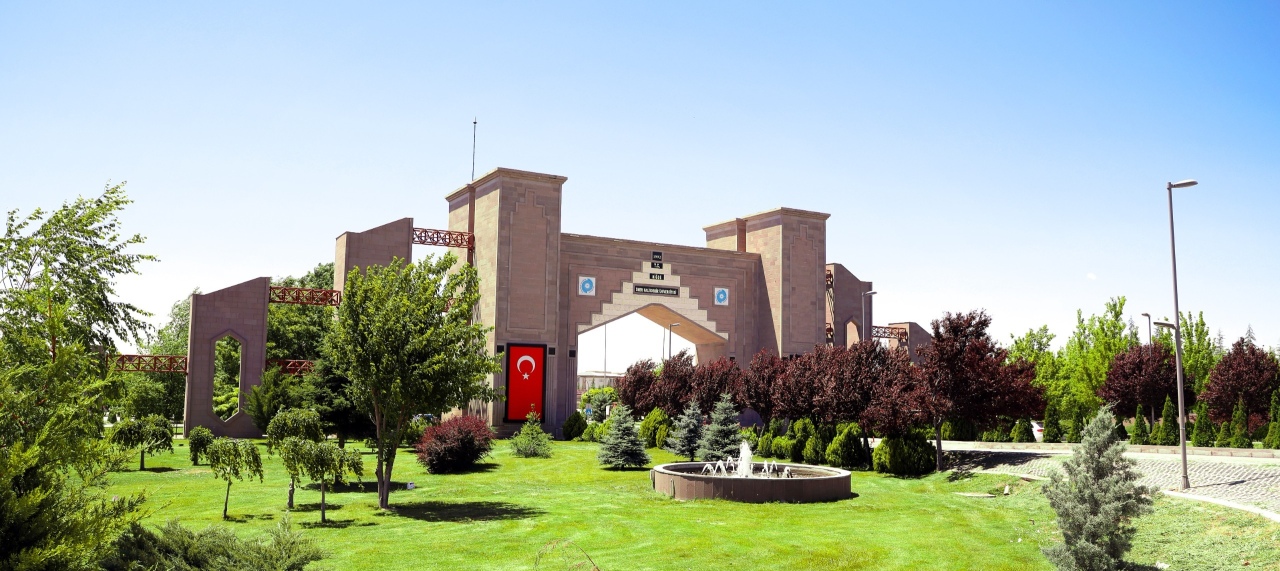 NÖHÜ, başarısıyla dikkat çekiyor