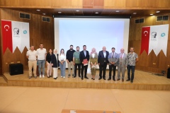 NÖHÜ’de göç ve kültürlerarası iletişim konferansı